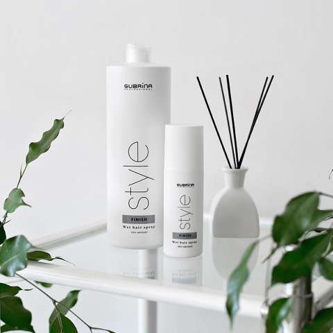 Tečni lak za kosu bez potisnog gasa subrina professional Tečni lak za kosu bez potisnog gasa subrina professional