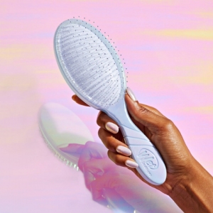 Profesionalna četka za raščešljavanje kose wet brush pro holographic blue Profesionalna četka za raščešljavanje kose wet brush pro holographic blue